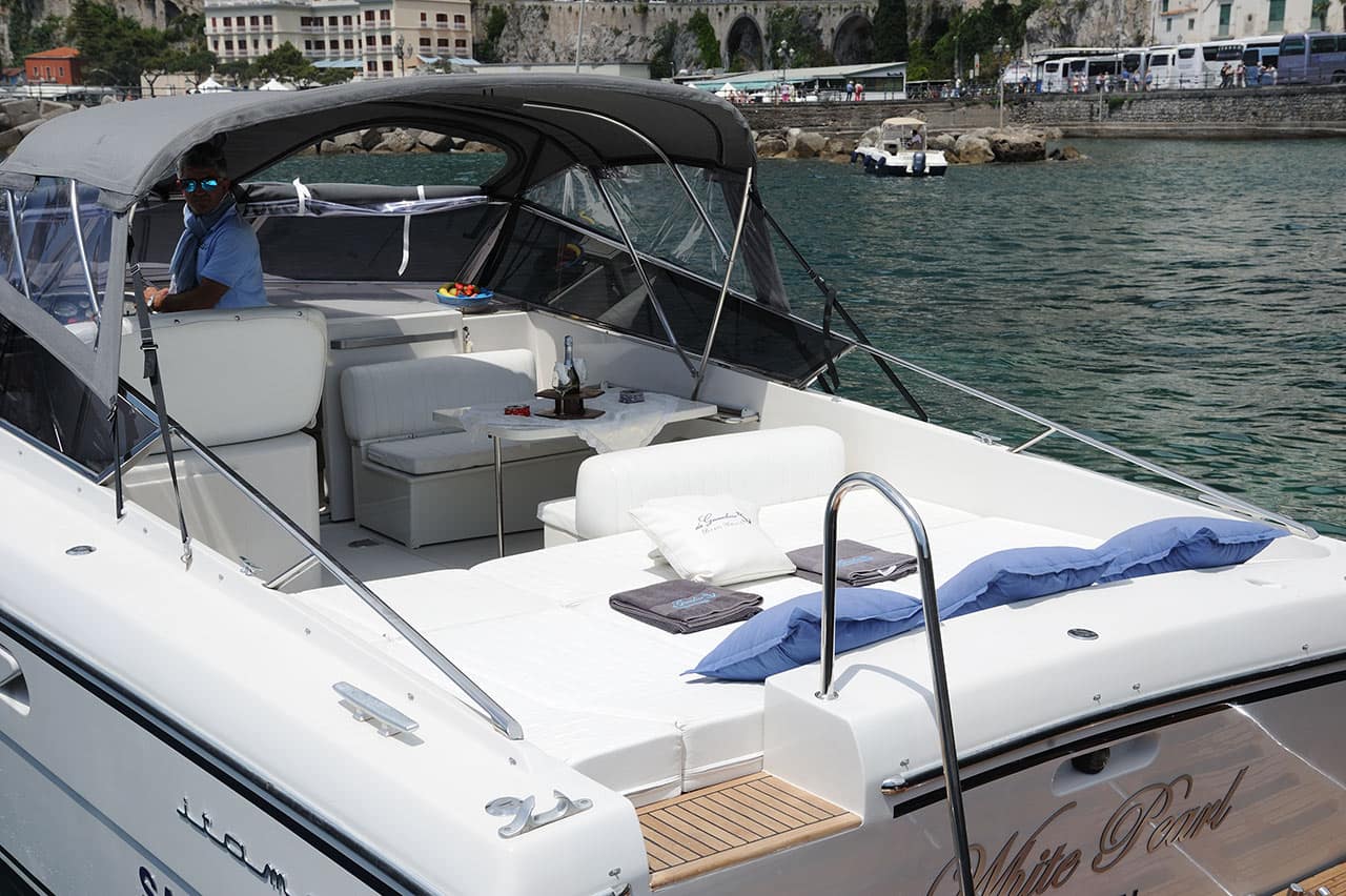 Itama 38 - Gioacchino Esposito - Book a tour or rent a boat in Amalfi Coast